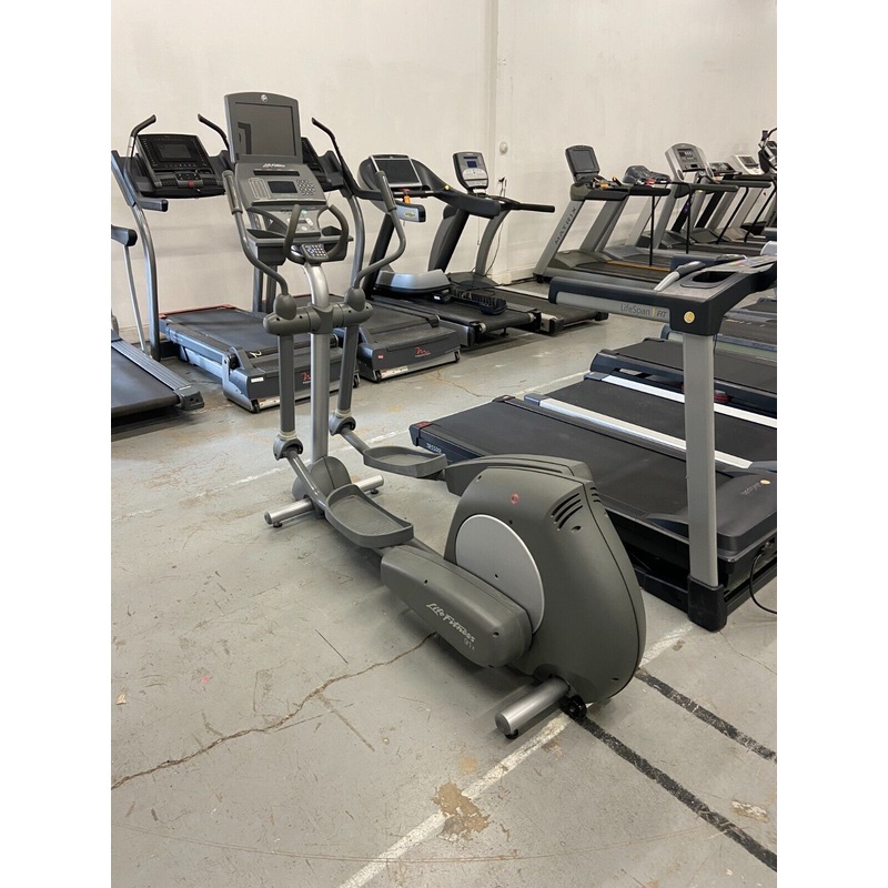 Life Fitness 91x Elliptical Cross Trainer for Home Gym