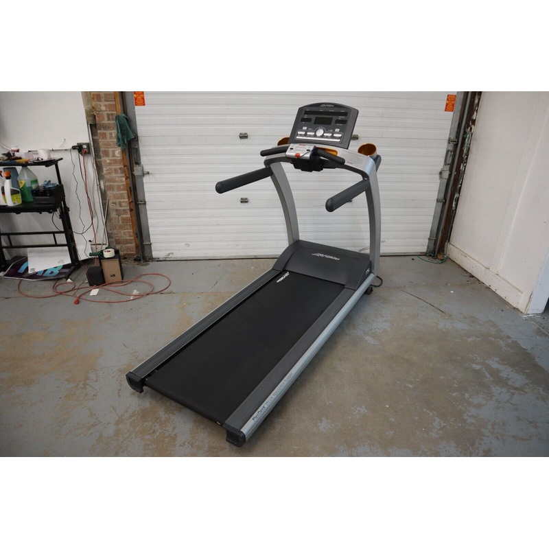 Used Life Fitness T55 T5.5 T5-5 Heavy Duty Treadmill For Home Gym 22 x 60