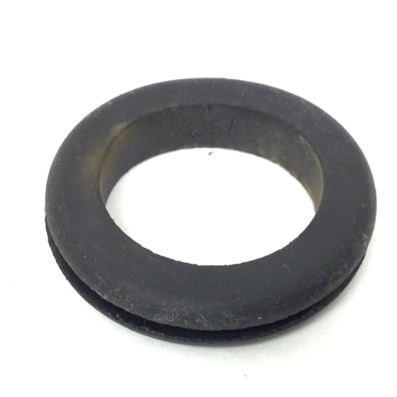 Life Fitness 95R Lifecycle Bike Grommet