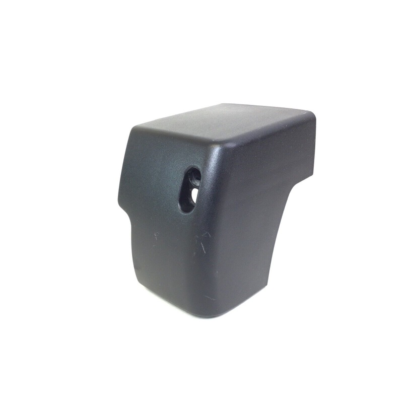 Smooth Fitness 6.75 Treadmill Right Rear Roller End Cap 675i-123