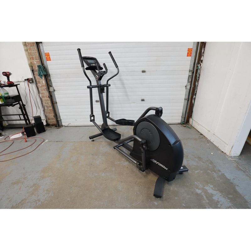 Used Life Fitness X1 w/ Basic Console Elliptical Crosstrainer For Home Gym