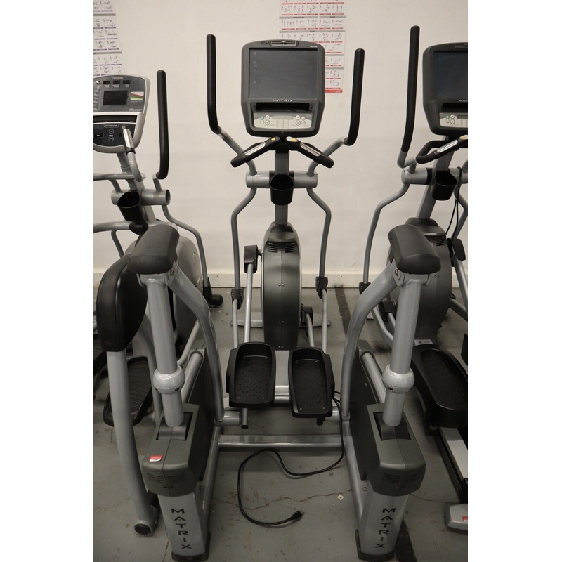 Used Matrix A5x-03-G4 Ascent 2009-2010 EP79 Adjustable Incline Elliptical