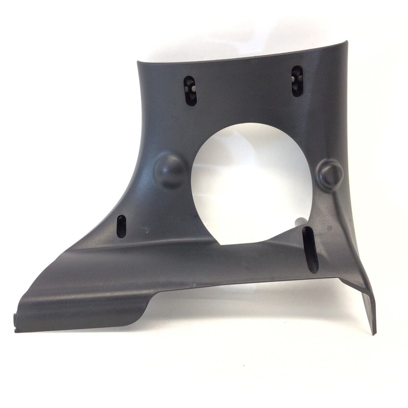 Used True Fitness CS800 Treadmill Right Bottom Plastic Shoulder Cover P-2812R 9CT0019