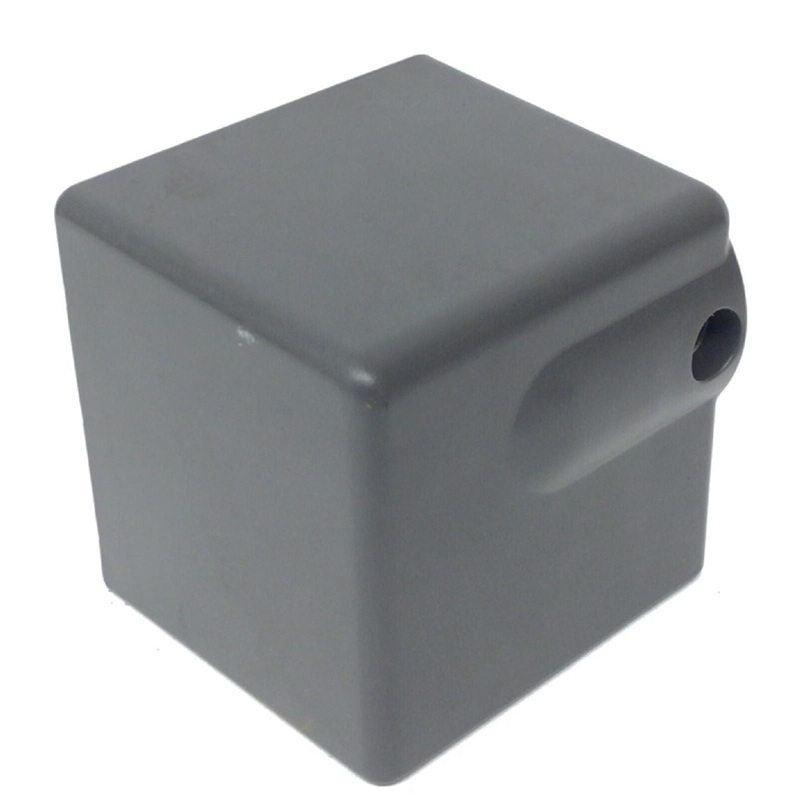 Weslo CADENCE 825 835 300 955 Treadmill Left Rear Roller Endcap 117848