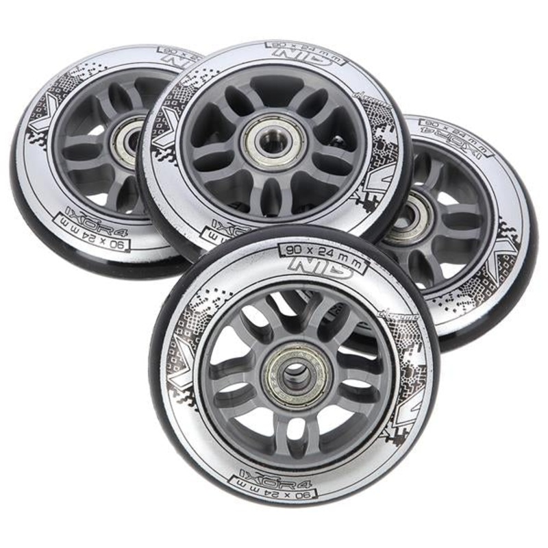 PU 90×24 82A CZARNE N (4 szt.) + ABEC-9 CHROME (8 szt.) ZESTAW NILS EXTREME