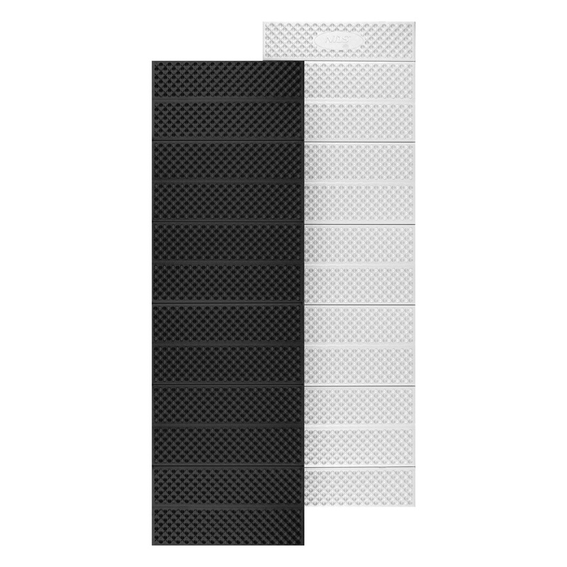NC17103 KARIMATA SKADANA TURYSTYCZNA Z PODBICIEM ALUMINIOWYM + XPE 195 CM CZARNA NILS CAMP